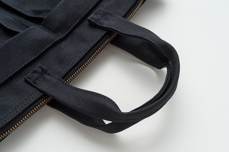SGA2302 / The Strike Gold Sail-Cloth Small Helmet Bag