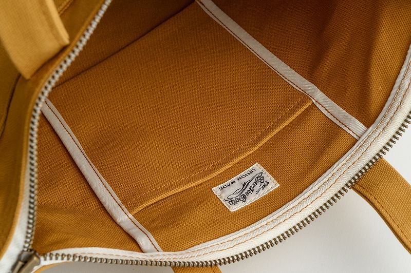 SGA2302 / The Strike Gold Sail-Cloth Small Helmet Bag
