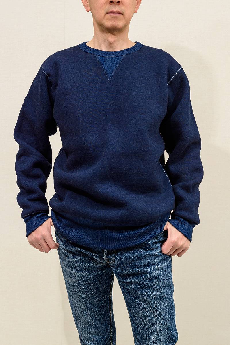 SGC2301 / The Strike Gold Indigo yarn dyed LoopWheel Sweat Shirt