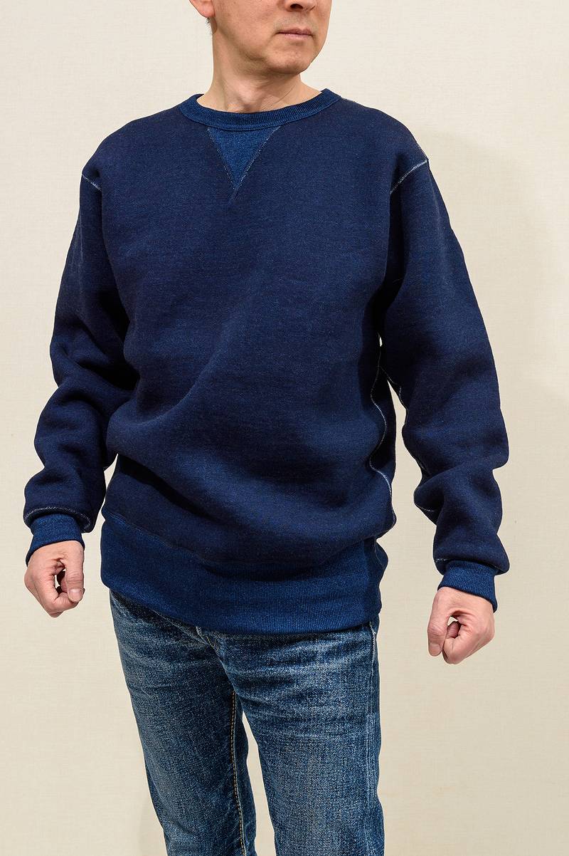 SGC2301 / The Strike Gold Indigo yarn dyed LoopWheel Sweat Shirt
