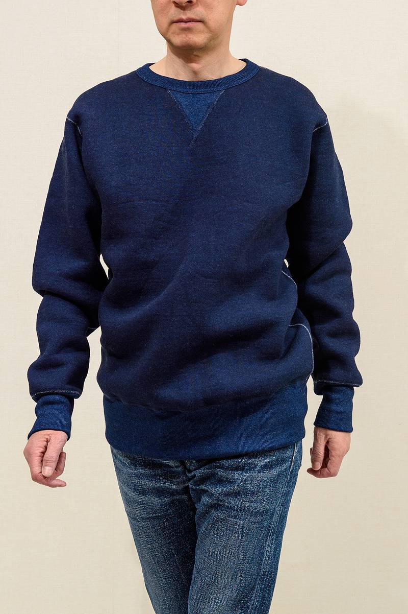 SGC2301 / The Strike Gold Indigo yarn dyed LoopWheel Sweat Shirt