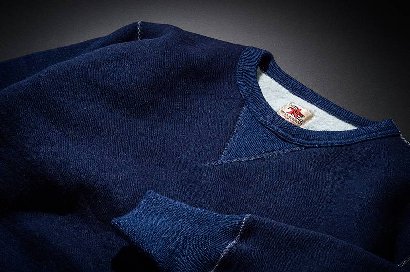 SGC2301 / The Strike Gold Indigo yarn dyed LoopWheel Sweat Shirt