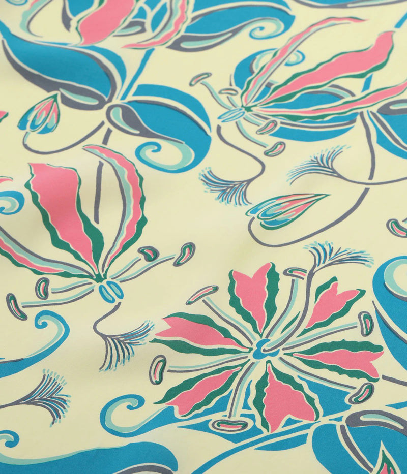 SS39619 / SUNSURF RAYON HAWAIIAN SHIRT “SPIDER LILY”