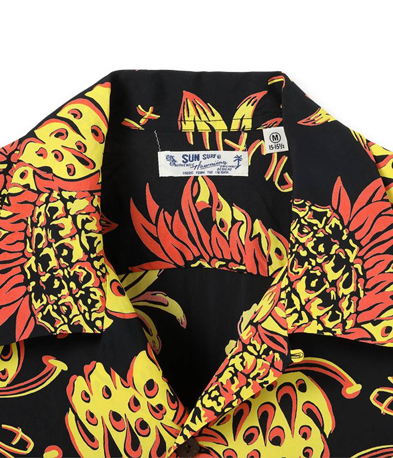 SS39015 / SUNSURF RAYON HAWAIIAN SHIRT "THE PINEAPPLE ISLANDS"