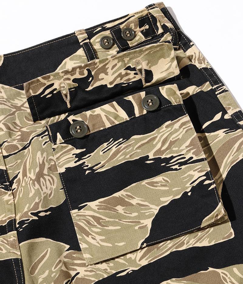 BR51904 / BUZZ RICKSON'S GOLD TIGER PATTERNS SHORTS