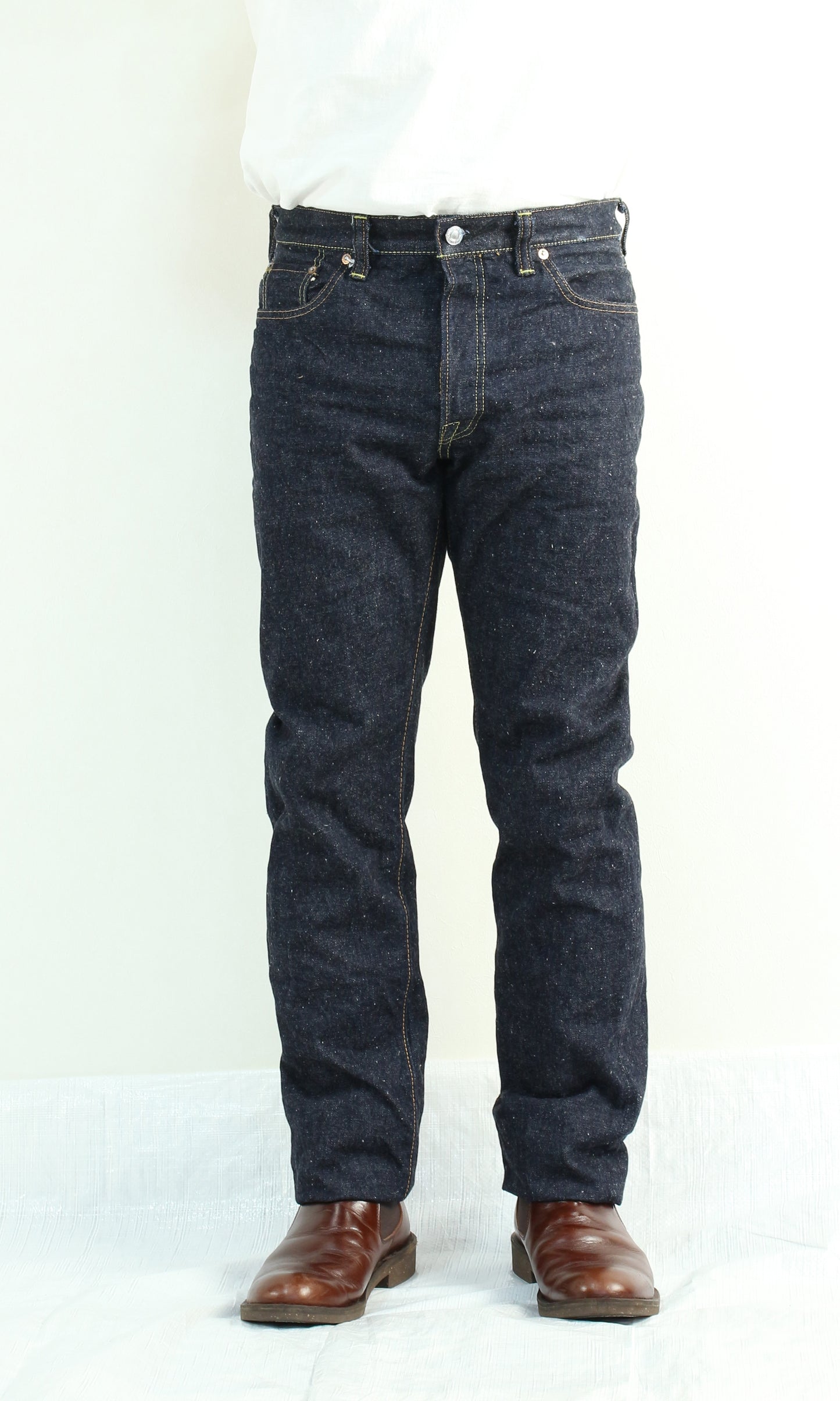 The Strike Gold SG1005 Origin Series low-tension neppy blend 14oz selvedge Jeans- Stylish Straight