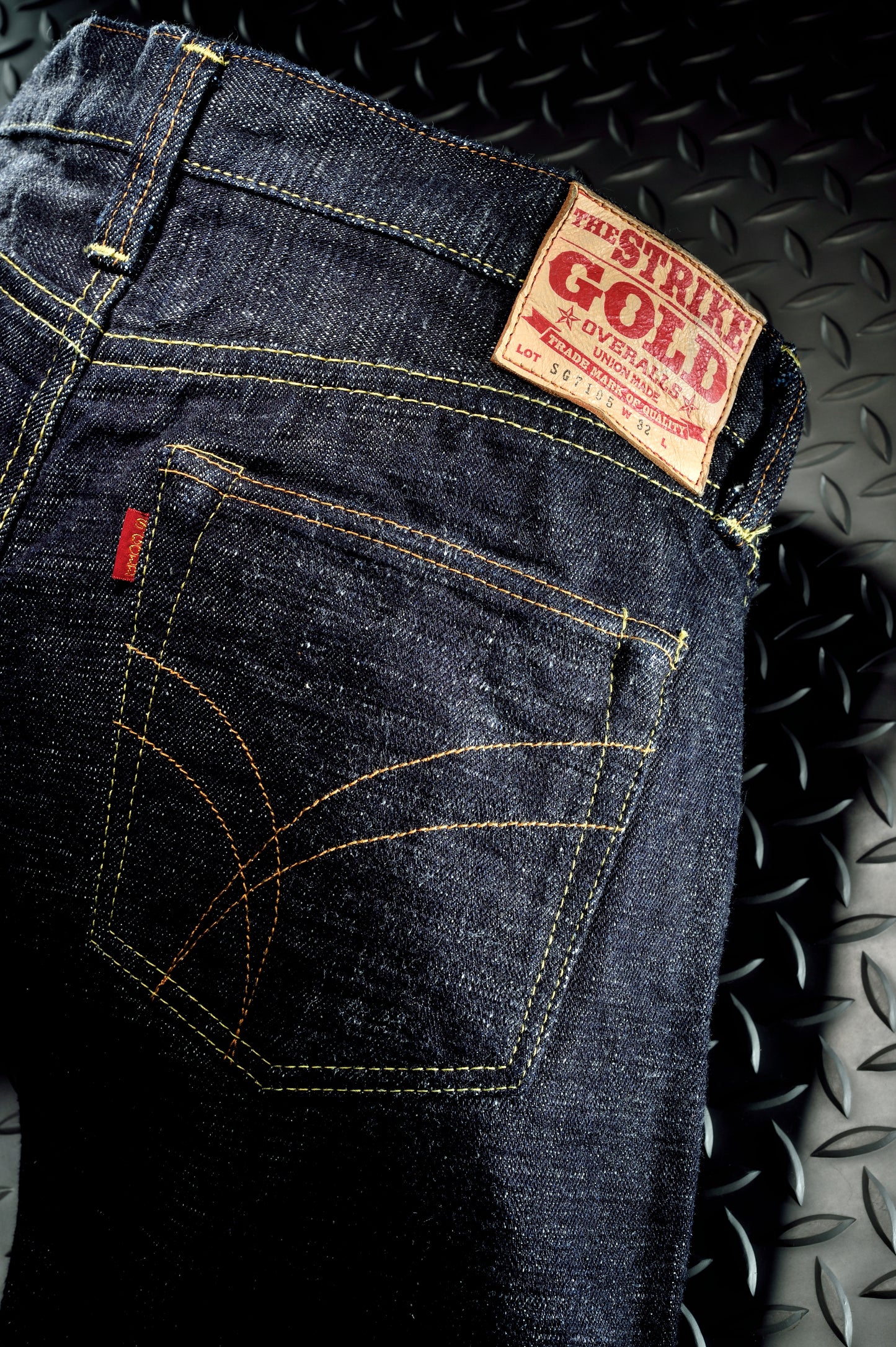 The Strike Gold SG7105 Super Slubby Series 17oz Slubby Selvedge Denim - Stylish Straight