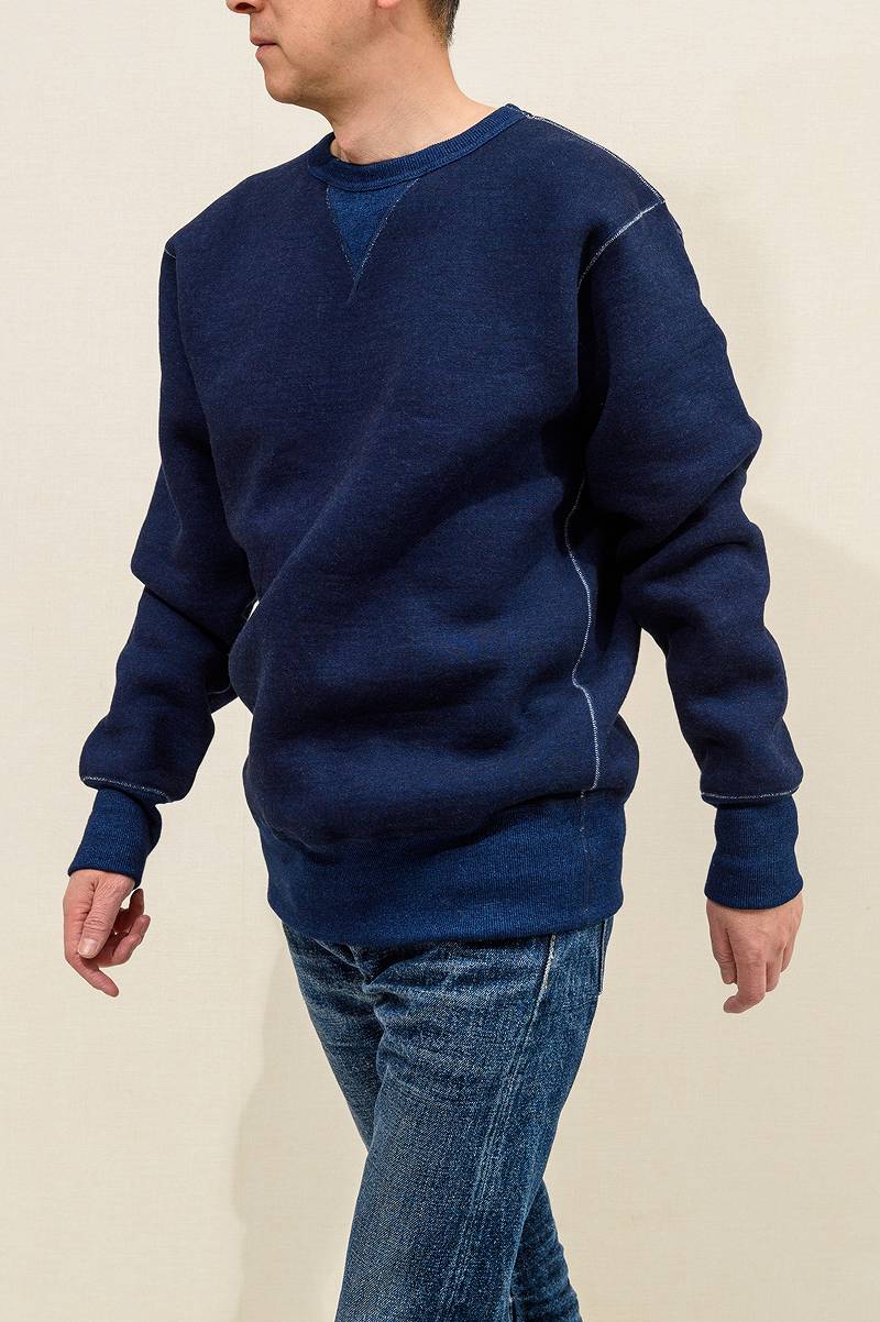 SGC2301 / The Strike Gold Indigo yarn dyed LoopWheel Sweat Shirt