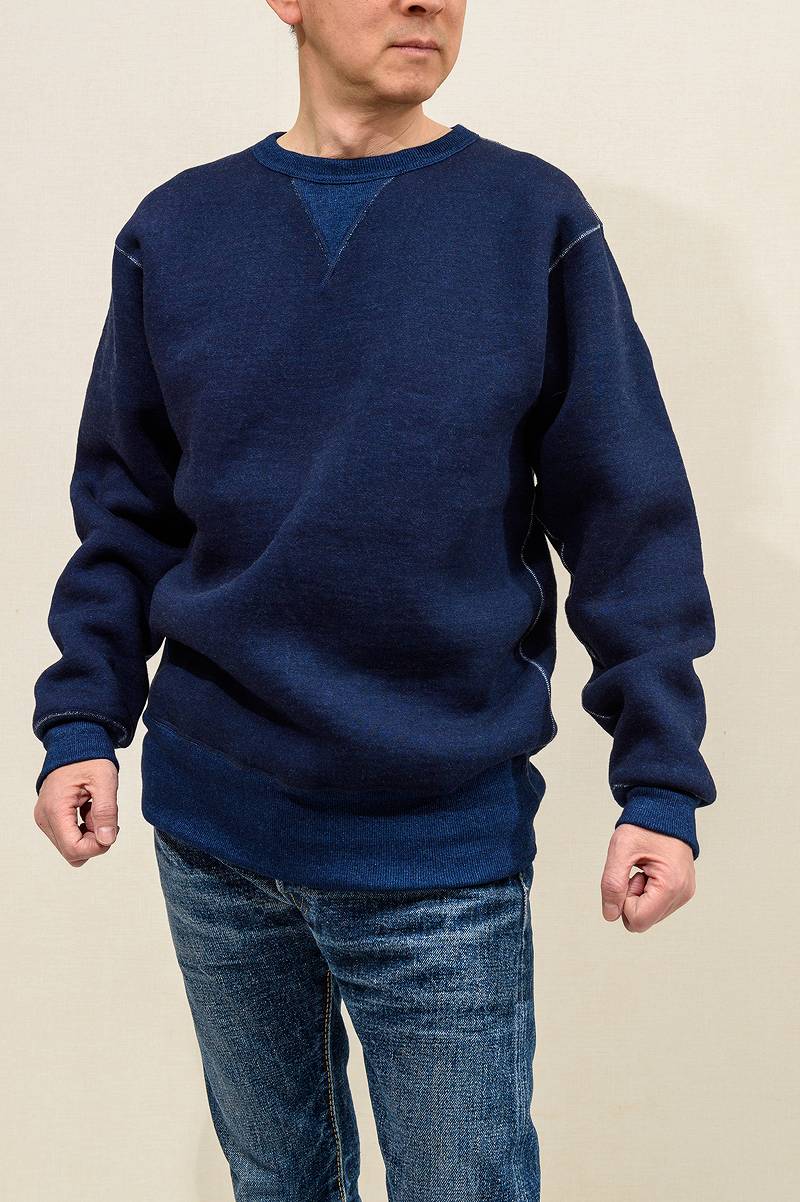 SGC2401 / The Strike Gold Indigo yarn dyed LoopWheel Sweat Shirt