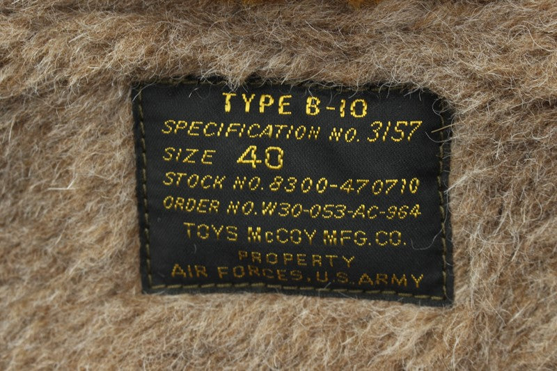 TMJ2433 / TOYS McCOY TYPE B-10 TOYS McCOY MFG.CO. " THE WACKY WABBIT "