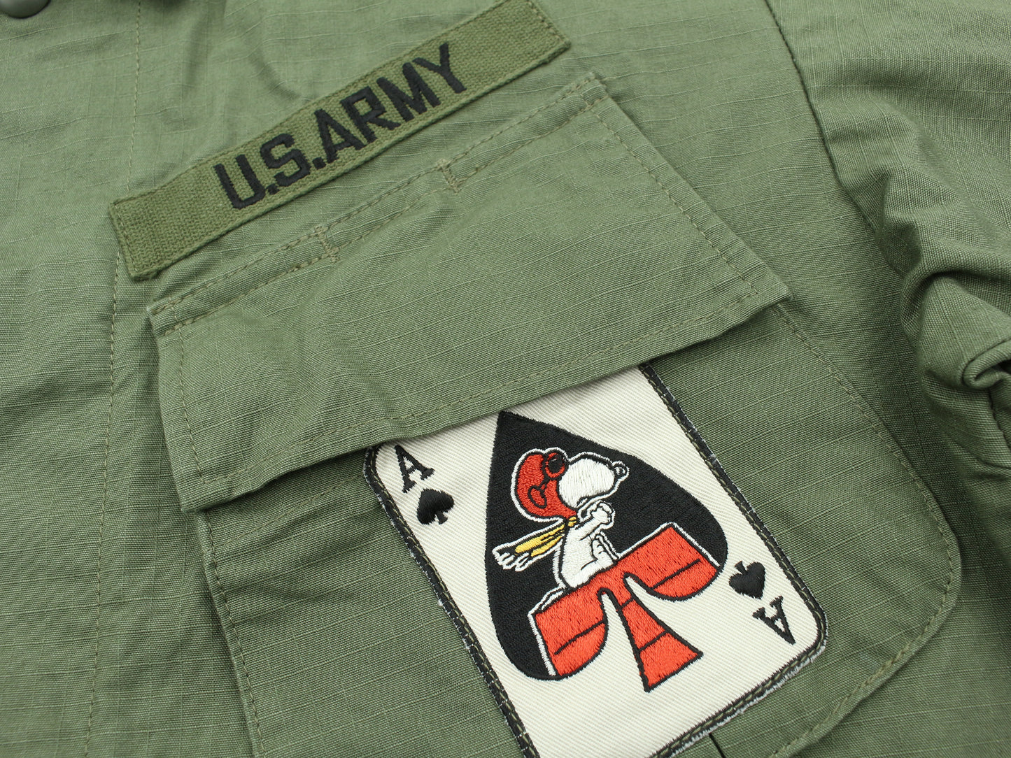 TMJ2605 / TOYS McCOY JUNGLE FATIGUE JACKET RIP STOP SNOOPY " CHARLIE DON'T SURF "
